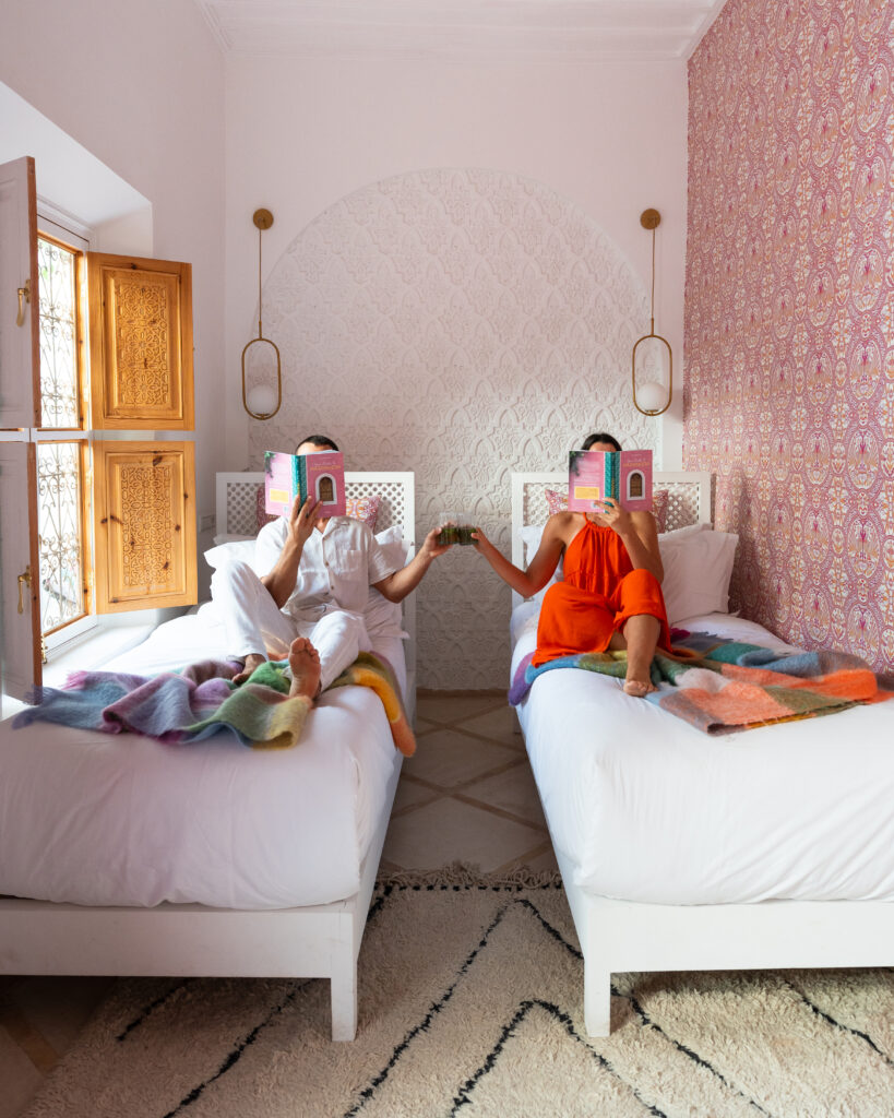 twin beds in orange blossom room tea